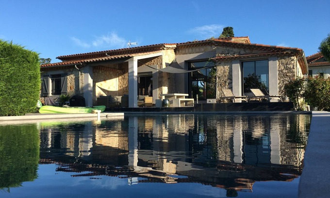 Antibes Villa | PROVENCAL RENOVATED, MN 9 SAND BEACH WALK