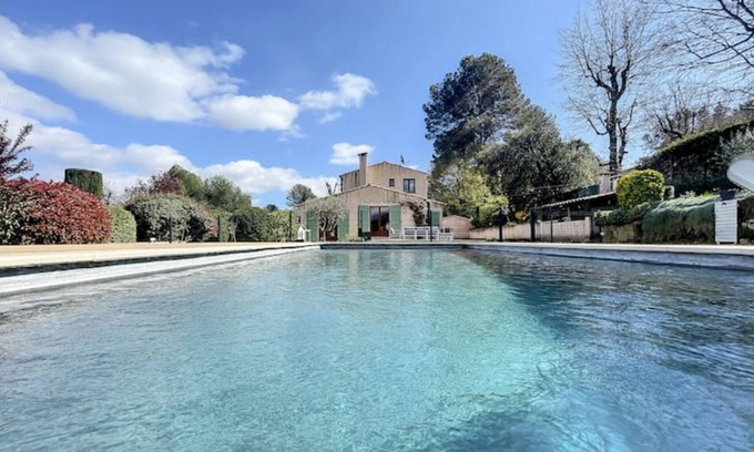 Valbonne Villa | Provencal Villa with Pool