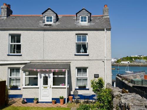 Turnchapel House | Providence Cottage
