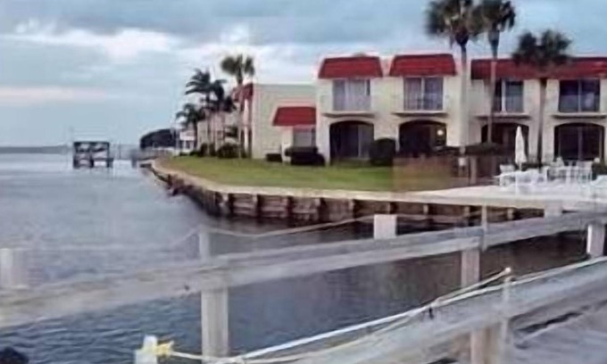 Crescent Beach House | Pt Matanzas Townhouse - Waterfront/Intracoastal@Crescent Bch