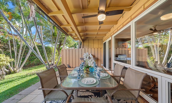 Historic Lahaina Front Street House | PU 153-4 Spacious and Quiet 3Bedroom Townhouse in Lahaina; Just Steps to Beach