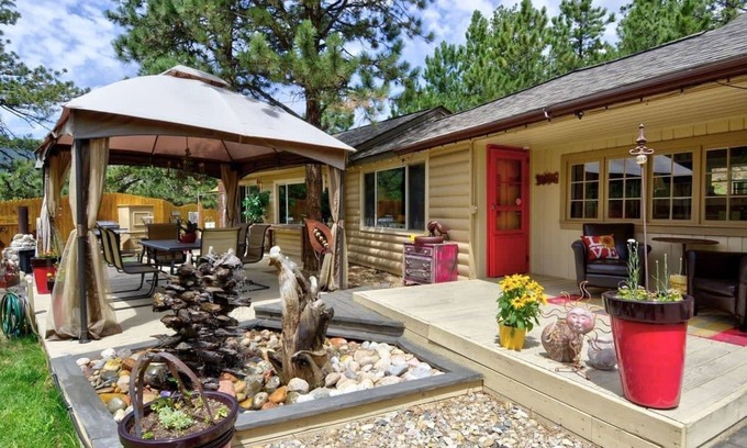 Green Mountain Falls Cabin | Pub - Hot Tub - Fire Pit