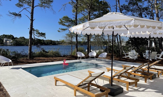 Seagrove Beach House | PUBLIC BEACH 5 min walk I Heated Pool I SUPs, Kayaks, ALL of the beach gear