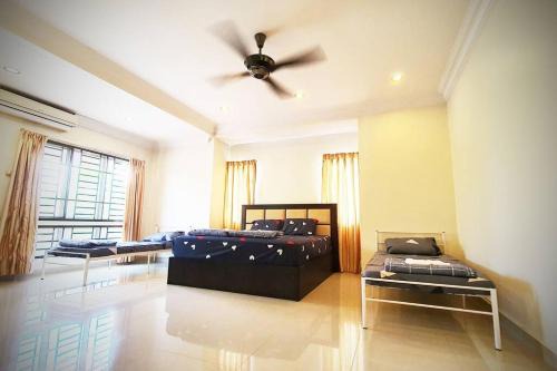 Puchong House | Puchong Semi D Homestay spacious 4 rooms