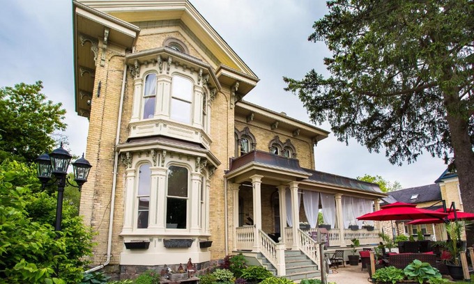 New Hamburg Hotel | Puddicombe House