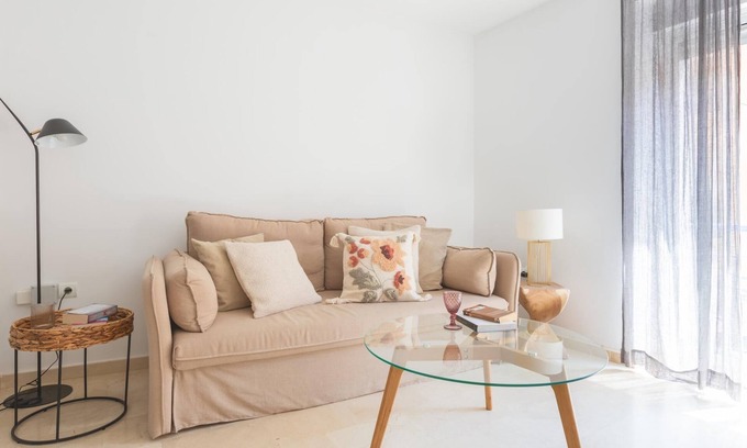 Capuchinos Apartment | Puerta del centro, nice apartment in the downtown district
