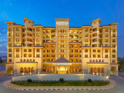 Ras Al Khaimah Hotel | Pullman Resort Al Marjan Island