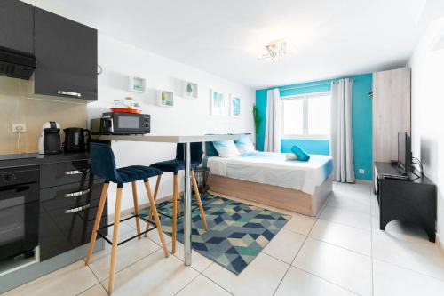 8th Arrondissement Apartment | Pupat