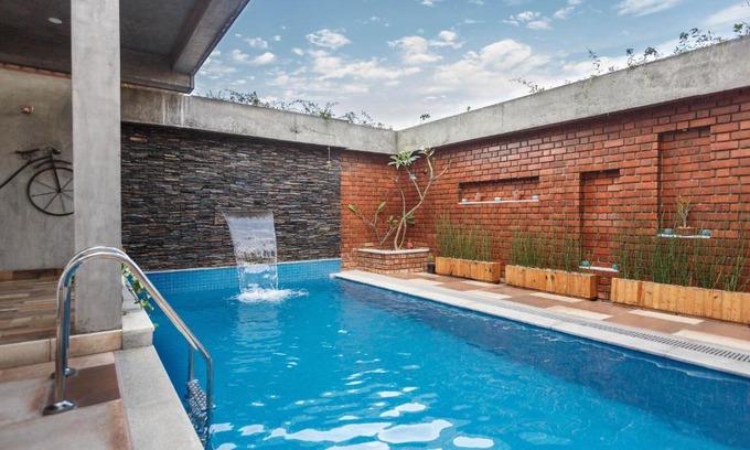 Doddaballapur House | Pura Vida - Boutique Pool HomeStay