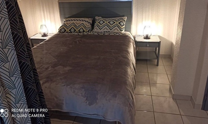 Hurigny Apartment | PURA VIDA WELCOME Cosy Apartment for 2 Macon