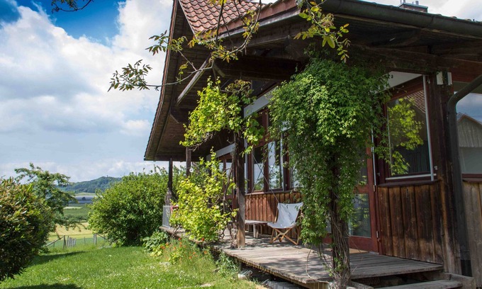Frickingen House | Pure relaxation! Holiday home: integrated into the nature with modern interior!