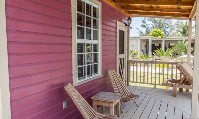 Caye Caulker Cottage | Purple Pearl Cottage with a Pool and Modern Amenities