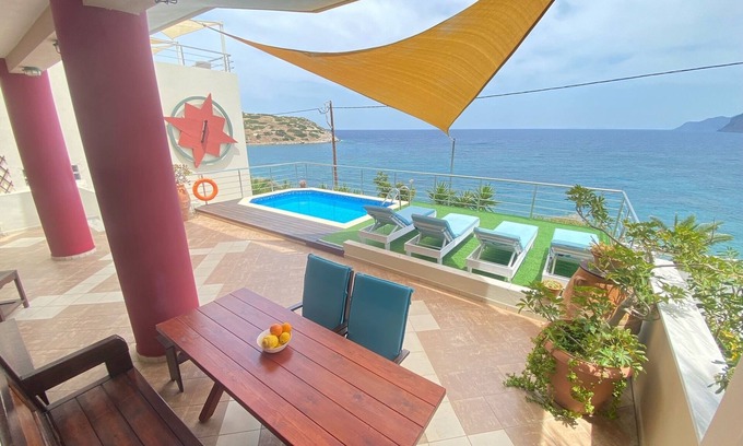 Mochlos Apartment | Pyxida - Spacious sea front two bedroom apartment with private pool.