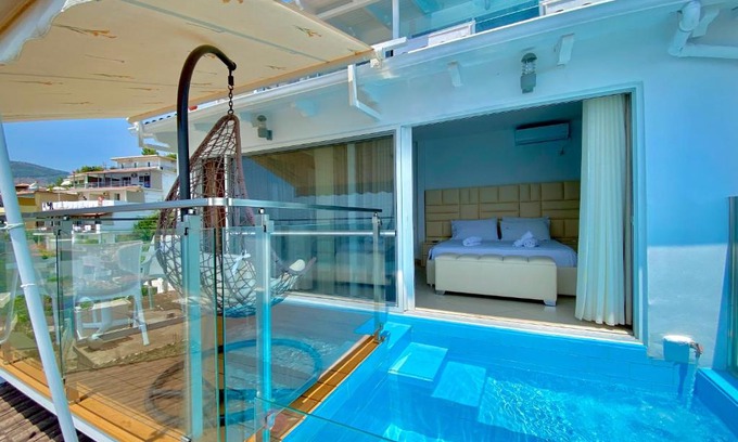 Qeparo Hotel | Qeparo Napolon Complex