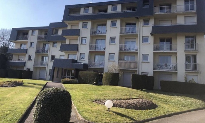 Bagnoles-de-l'Orne Apartment | Quiet cozy studio in spa town with casino nearby