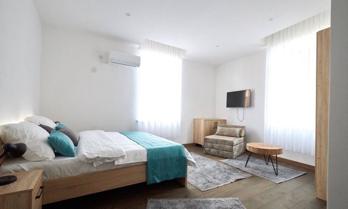 Old Town Apartment | Quadruple Room with Private Bathroom