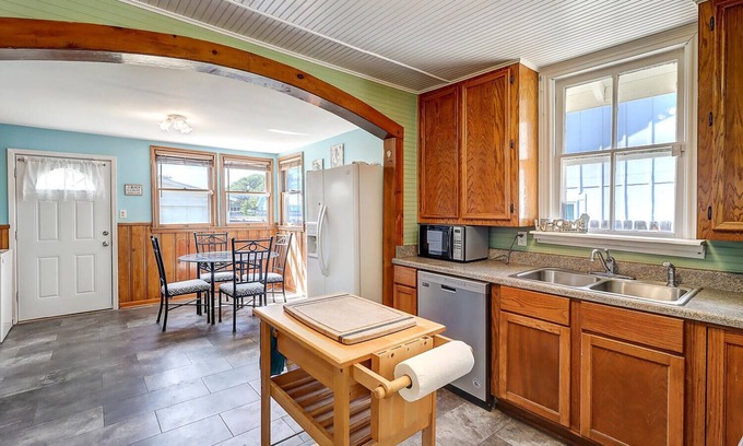 Rockport Cottage | Quaint 1950's coastal cottage within walking distance to Rockport Beach!