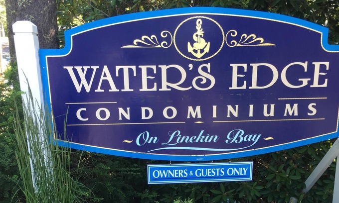 East Boothbay Condo | Quaint and comfy Condo With Over 400 Feet Of Salt Water Frontage On Linekin Bay