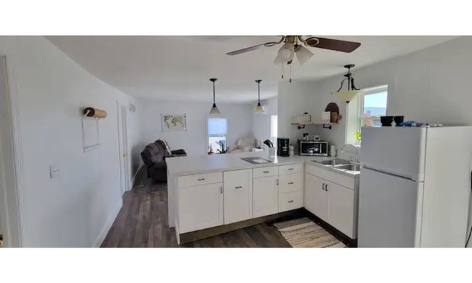 Belleville Apartment | Quaint apartment in the center of Big Valley