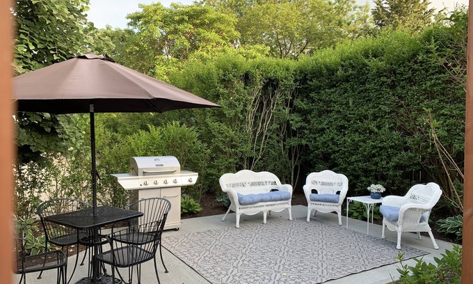 Southold Cottage | Quaint Cottage Close to LI Sound
