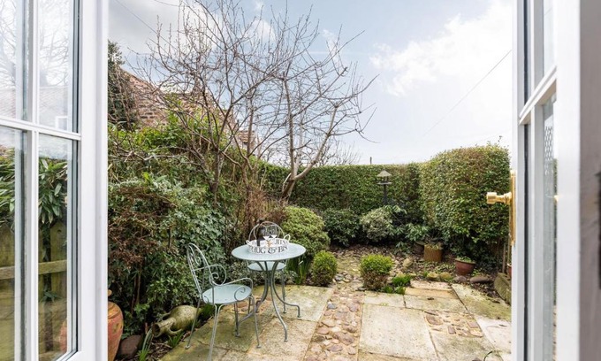 York House | Quaint Cottage in the heart of North Yorkshire Village - Pet Friendly FREE