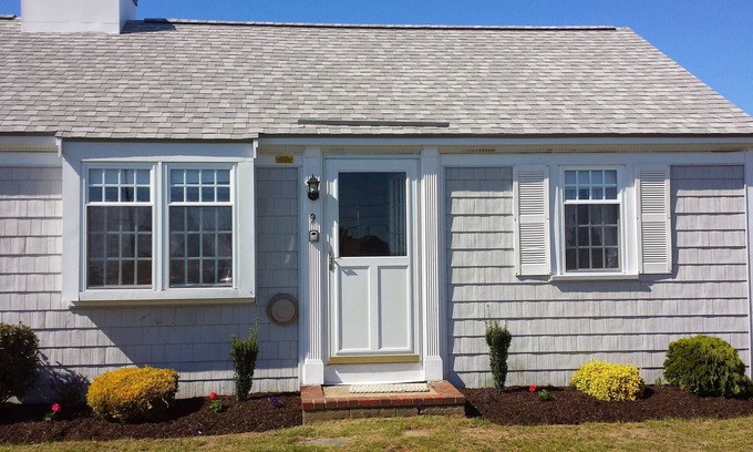 West Dennis Cottage | Quaint Cottage Steps Away From West Dennis Beach!