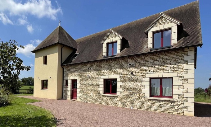 Les Ventes-de-Bourse Cottage | Quaint Country House with Spa, Terrace, and Children's Playground