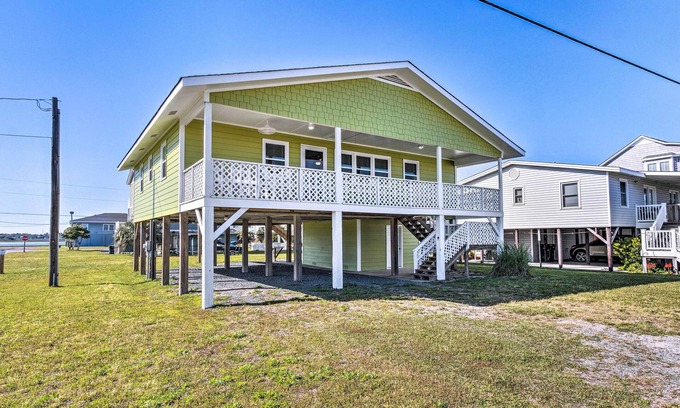 Topsail Beach House | Quaint 'Sand Dollar Sandbar' - Walk to Beach!