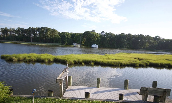 Ocean Pines House | Quaint waterfront bungalow just minutes from the beaches of Ocean City, MD