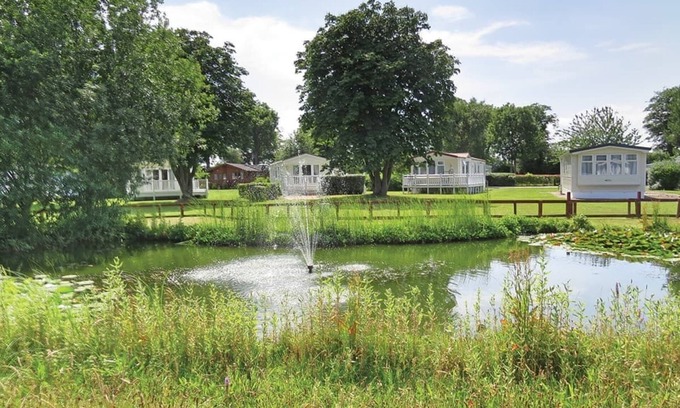 Chester House | Quality 12ft-wide caravan with one double and one twin.