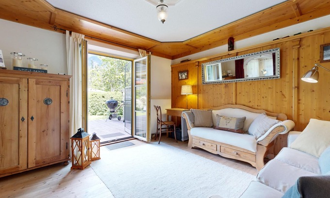 Sankt Johann in Tirol Ski Chalet | Quality Chalet with garden and mountain view close to Kitzbühel & Ellmau