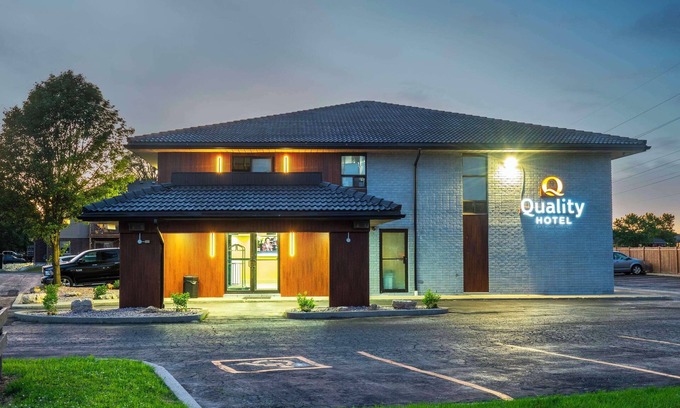 Chatham-Kent Hotel | Quality Inn