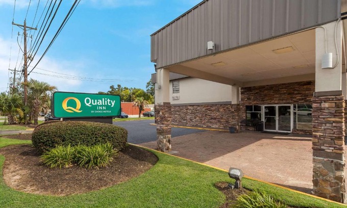 West Ashley Hotel | Quality Inn Charleston - West Ashley