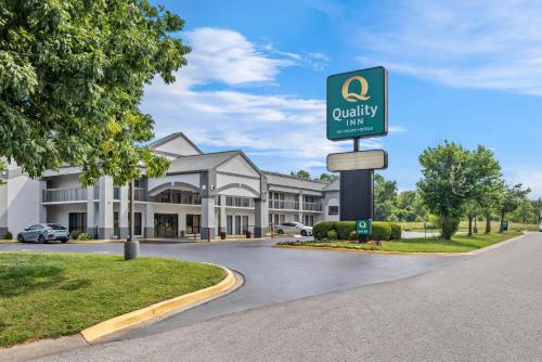 Oak Grove Hotel | Quality Inn Oak Grove Fort Campbell
