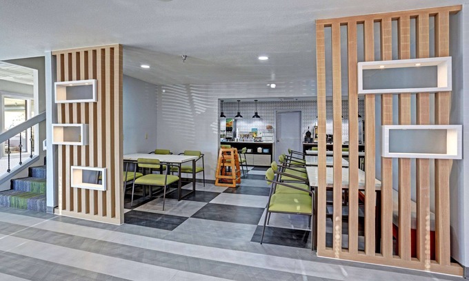 Pierre Hotel | Quality Inn Pierre - Fort Pierre