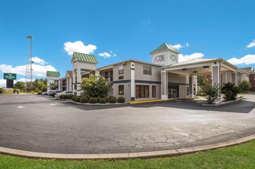 Quincy Hotel | Quality Inn Quincy - Tallahassee West