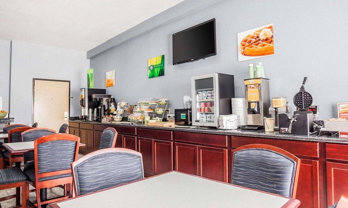 Altoona Hotel | Quality Inn & Suites Altoona - Des Moines