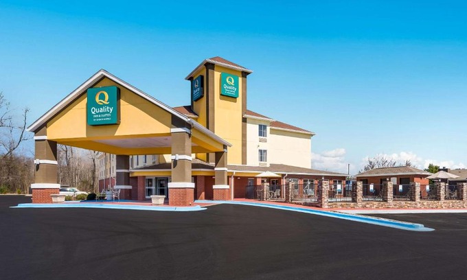 Huntsville Hotel | Quality Inn & Suites Huntsville Research Park Area