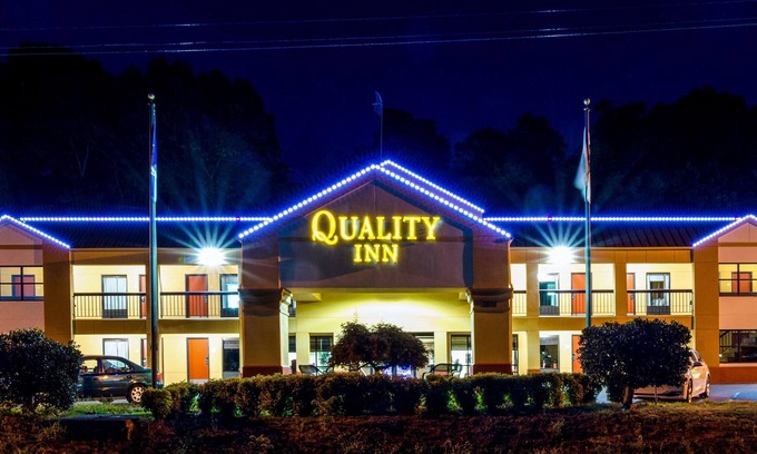 Roanoke Hotel | Quality Inn Tanglewood