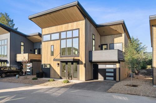 Whitefish House | Quarry B23