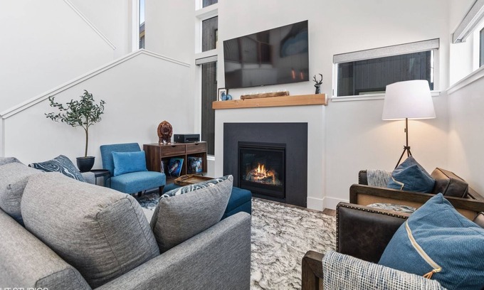 Whitefish House | Quarry B8 -The Eagle`s Nest at The Quarry! Stunning home with lots of amenities!