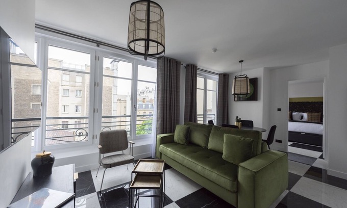 Faubourg-du-Roule Apartment | Quartier d'Hiver, 4 stars, Beautiful apartment close to the Champs-Elysées