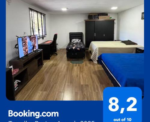 Ouro Preto House | Quarto Grande Com Banheiro Privativo em OP