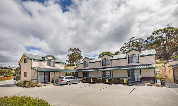 St Helens Hotel | Queechy Motel