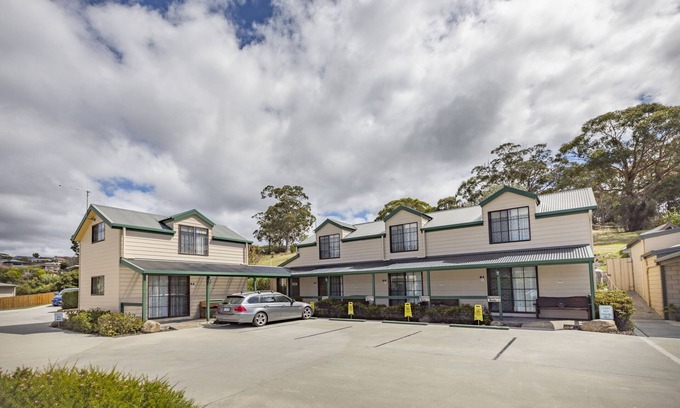 St Helens Cottage | Queechy Motel