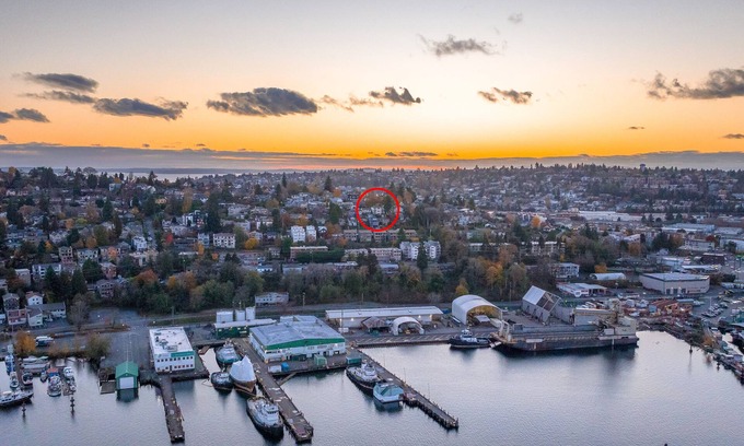 North Queen Anne House | Queen Anne Home w/Water Views 5bd, 3500sqft, & Large Deck! Plus two balconies!