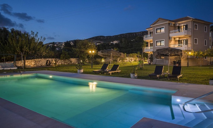 Svoronata Apartment | Queen Bee Residence