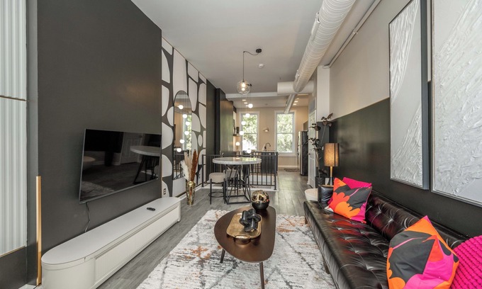 Mount Auburn Apartment | Queen City Views 2 – Sleeps 2!