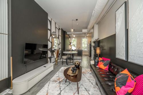 Mount Auburn Apartment | Queen City Views 2 Sleeps 2