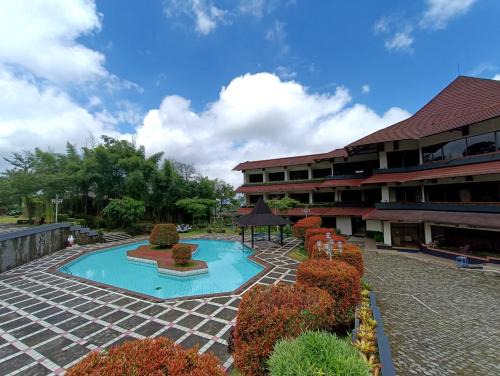 Baturaden Hotel | Queen Garden Hotel Managed by Salak Hospitality